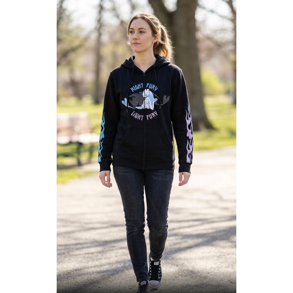 BoxLunch HTTYD Hoodie EMBROIDERED Flame Sleeve & Chest Toothless Light Fury M